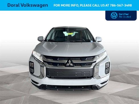 Used 2025 Mitsubishi Outlander Sport SE image 3