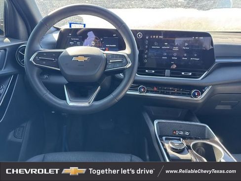 Certified 2026 Chevrolet Equinox LT w/ Convenience Package II image 17