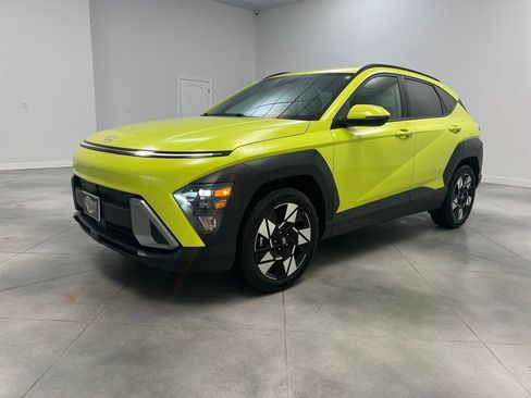 Used 2024 Hyundai Kona SEL image 3