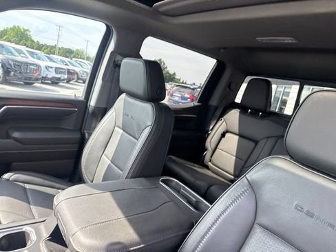 Certified 2024 GMC Sierra 1500 Denali w/ Technology Package AWD/4WD image 31