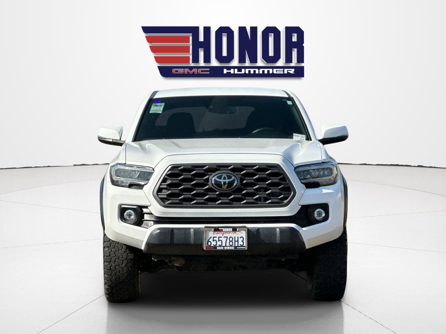 Used 2021 Toyota Tacoma TRD Off-Road w/ Technology Package AWD/4WD image 9