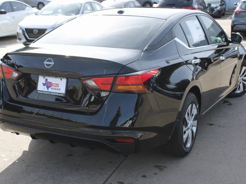 New 2025 Nissan Altima 2.5 S image 5