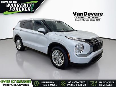 Used 2023 Mitsubishi Outlander ES