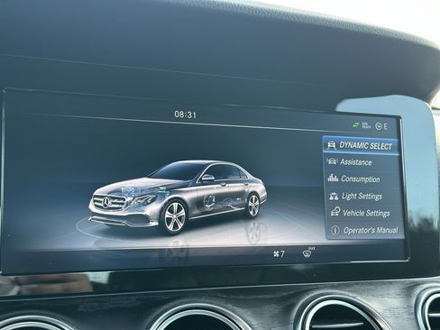 Used 2017 Mercedes-Benz E 300 4MATIC image 42