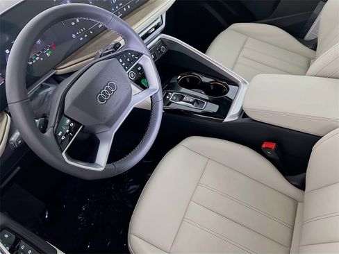 New 2025 Audi Q5 Premium Plus image 21