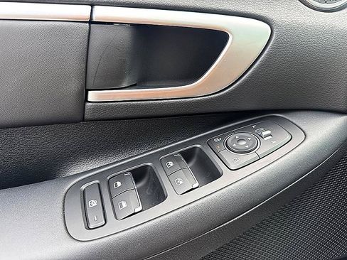 Certified 2025 Hyundai Sonata SEL FWD image 22