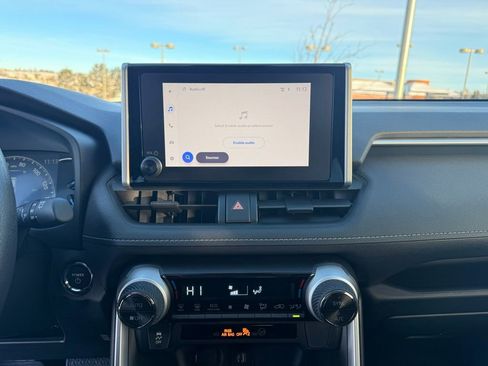 Used 2025 Toyota RAV4 XLE image 15