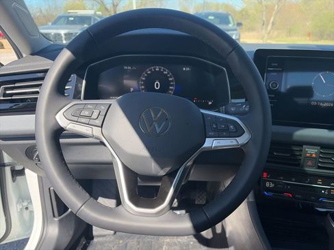 New 2026 Volkswagen Jetta SE FWD image 14
