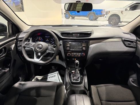 Used 2017 Nissan Rogue Sport S w/ S Appearance Package FWD image 26