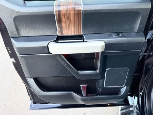 Used 2016 Ford F150 Lariat w/ Equipment Group 502A Luxury image 18