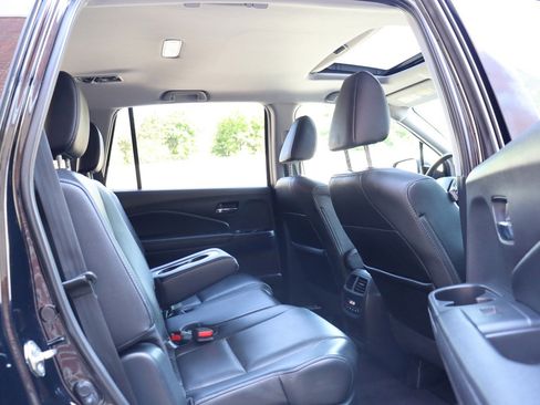 Used 2017 Honda Pilot EX-L image 18