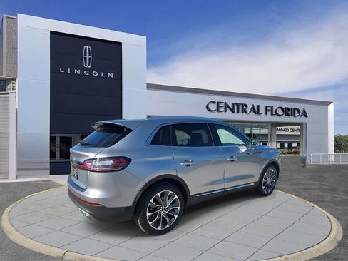 Used 2023 Lincoln Nautilus Reserve w/ Equipment Group 201A image 7