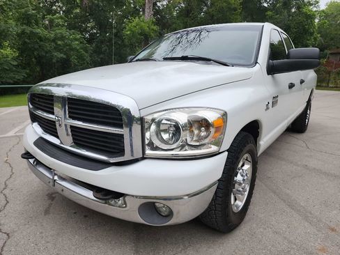 Used 2007 Dodge Ram 3500 Truck SLT RWD image 3