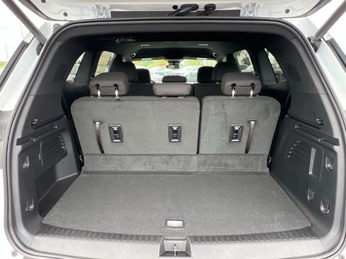 New 2025 GMC Acadia Elevation w/ LPO, Floor Liner Package image 7