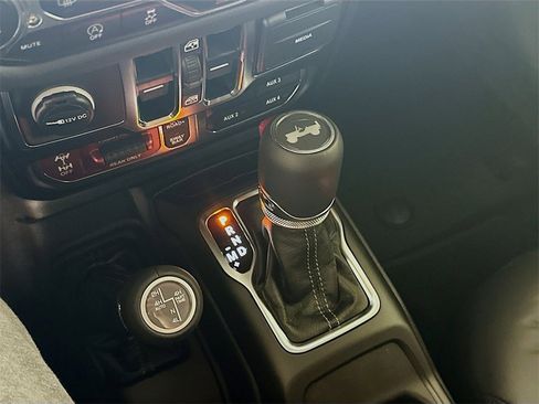 New 2025 Jeep Wrangler Unlimited Rubicon image 12