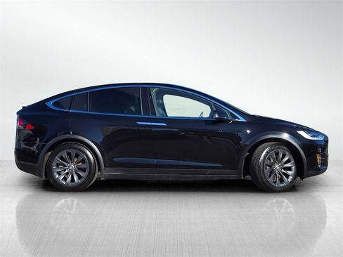 Used 2017 Tesla Model X 100D image 4