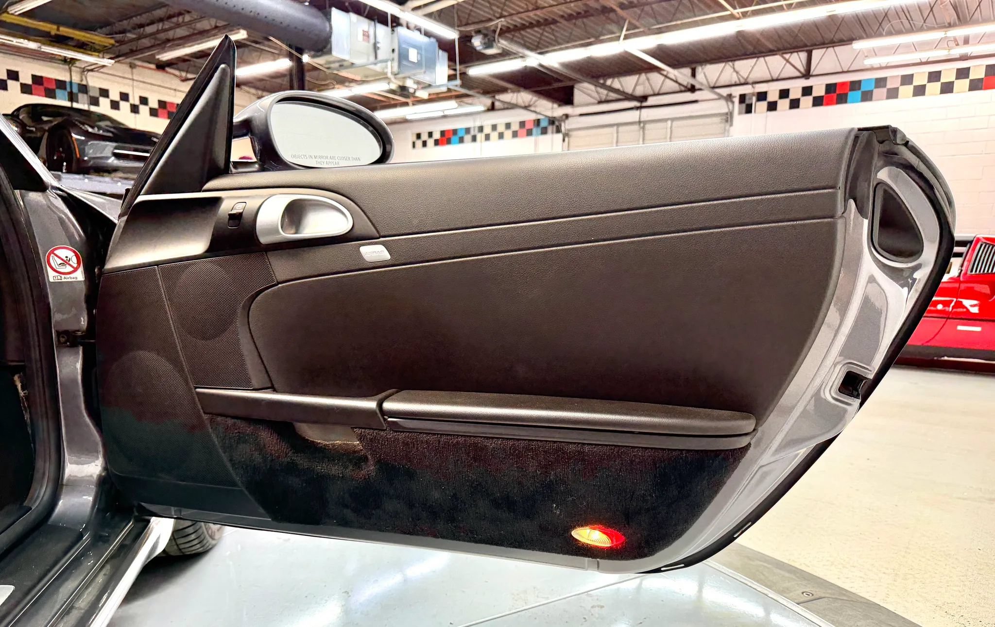 Used 2005 Porsche Boxster RWD image 24
