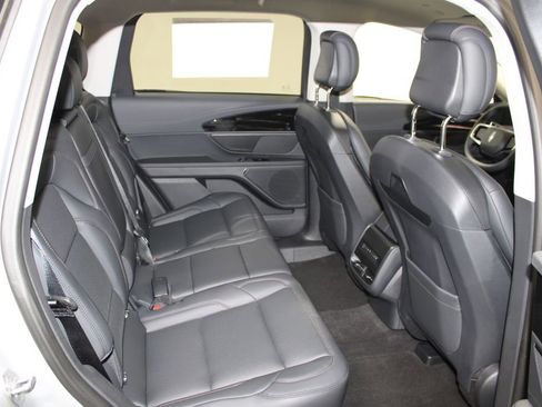 New 2026 Lincoln Nautilus Premier image 31