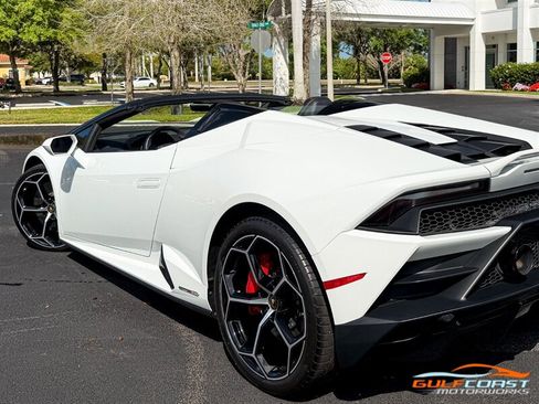 Used 2020 Lamborghini Huracan EVO AWD/4WD image 48