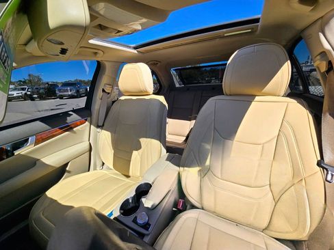 Used 2011 Mercedes-Benz C 300 Sedan image 25