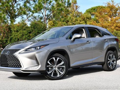 Used 2022 Lexus RX 350 FWD w/ Premium Package image 2