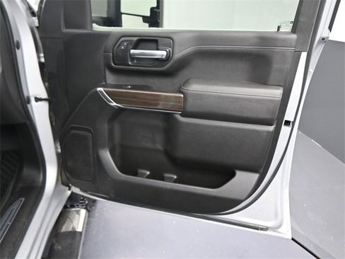 Used 2022 Chevrolet Silverado 2500 LT w/ All Star Edition image 11