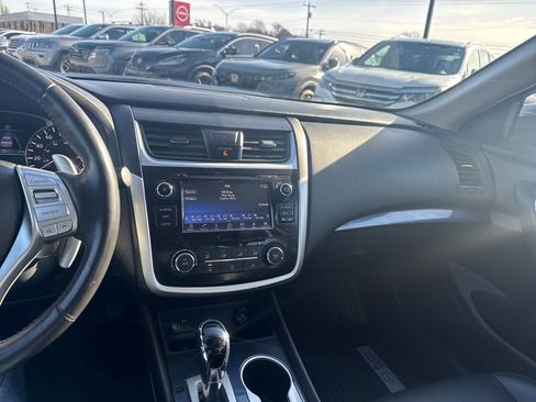 Used 2018 Nissan Altima 2.5 SR w/ SR Special Edition image 18
