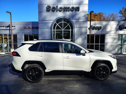 Used 2022 Toyota RAV4 SE