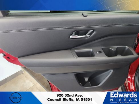 New 2026 Nissan Pathfinder Platinum w/ Cargo Package AWD/4WD image 16