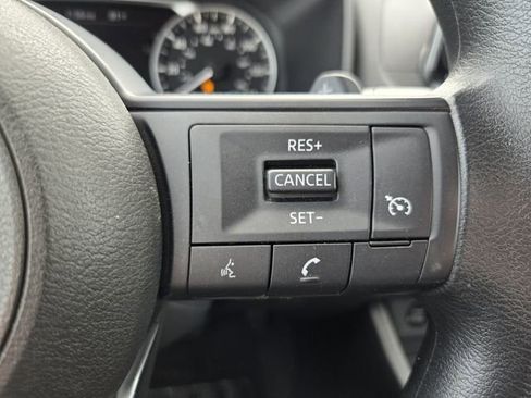 Used 2024 Nissan Rogue S image 26