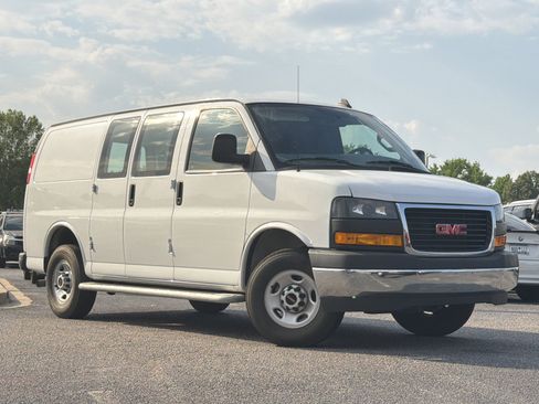 Used 2024 GMC Savana 2500 w/ Driver Convenience Package RWD image 1