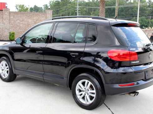 Used 2016 Volkswagen Tiguan S image 19