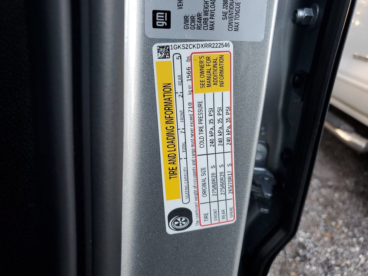 Used 2024 GMC Yukon AT4 w/ AT4 Premium Package AWD/4WD image 31
