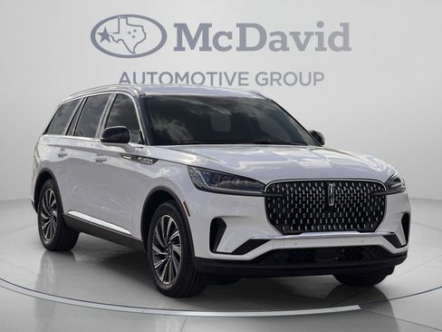Used 2026 Lincoln Aviator 2WD image 7