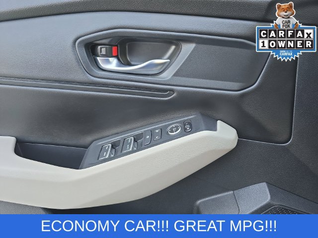 Used 2023 Honda Accord EX image 11
