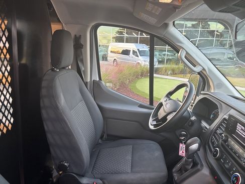 Used 2024 Ford Transit 250 Low Roof w/ Exterior Upgrade Package image 28