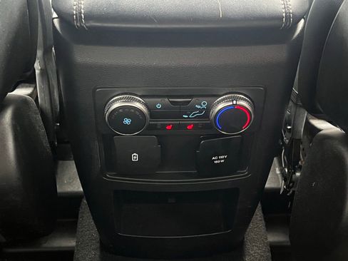 Used 2020 Ford Explorer Limited image 21