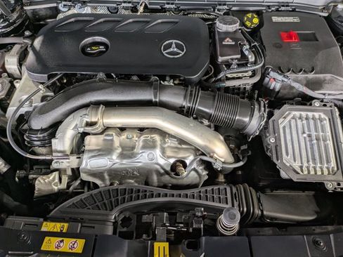 Used 2025 Mercedes-Benz GLB 250 image 25
