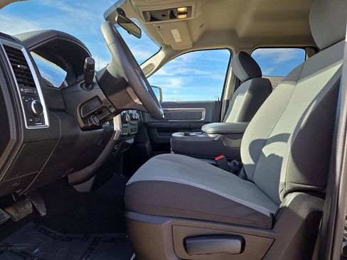 Used 2024 RAM 1500 Classic SLT image 23