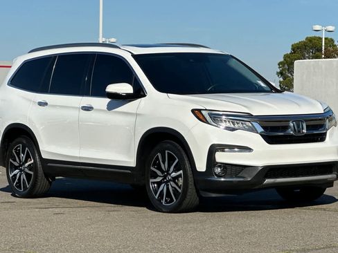 Used 2022 Honda Pilot Touring image 5