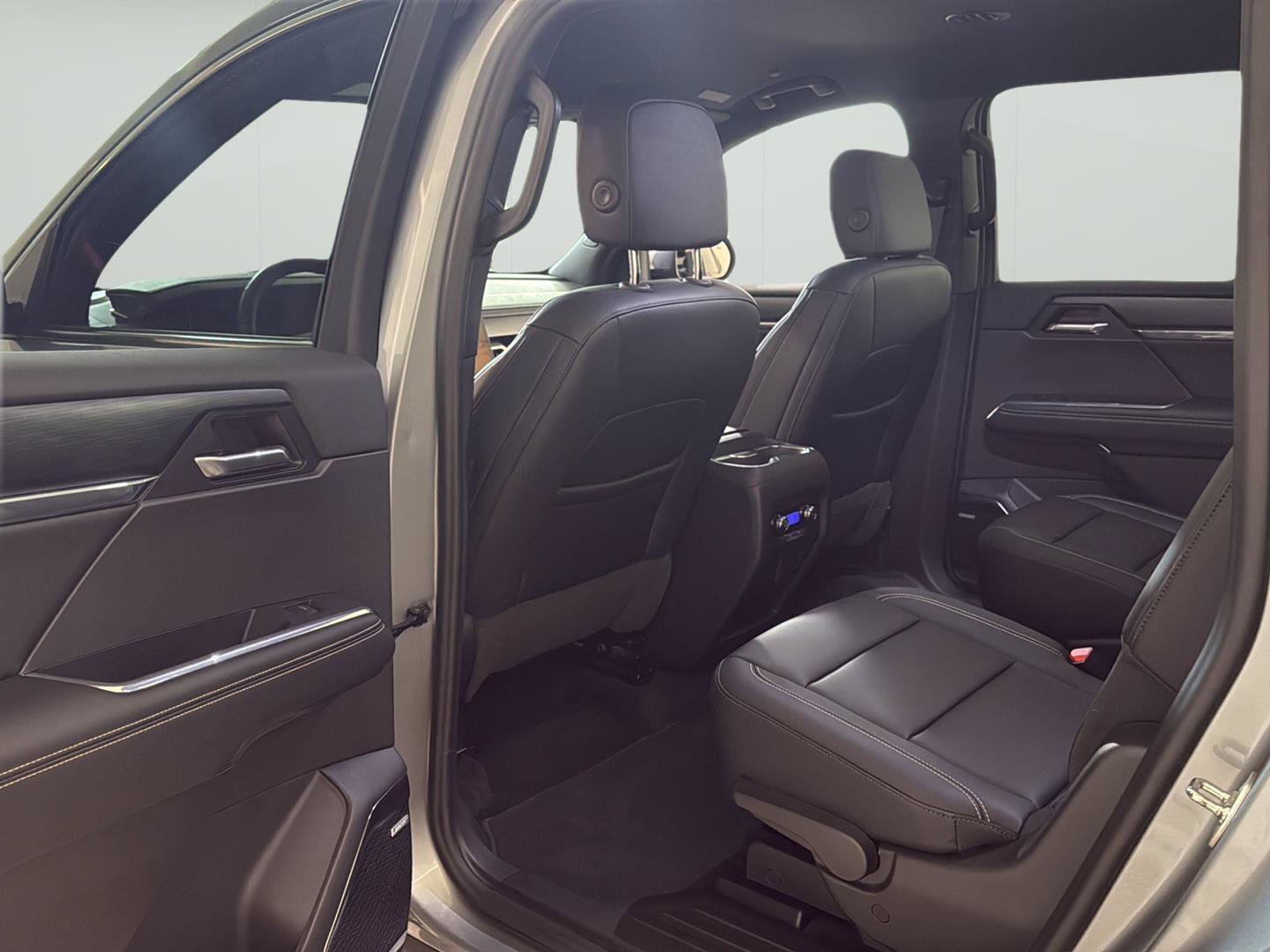 Certified 2024 GMC Acadia Elevation FWD image 14