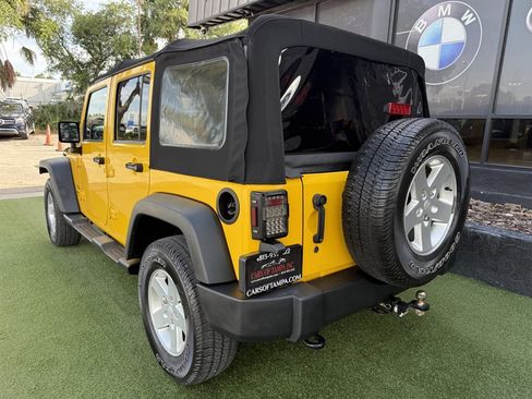 Used 2015 Jeep Wrangler Unlimited Sport w/ Quick Order Package 24S AWD/4WD image 4