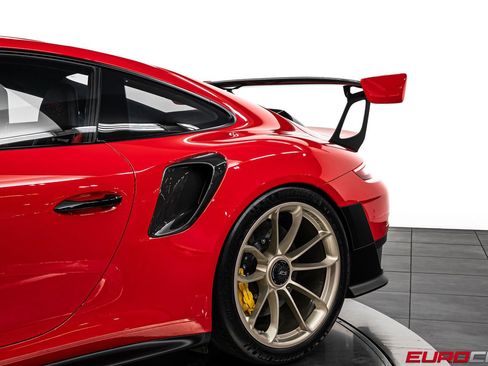 Used 2018 Porsche 911 GT2 RS image 23