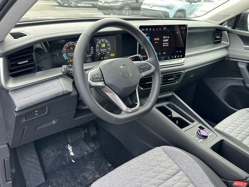 New 2026 Volkswagen Tiguan S image 33