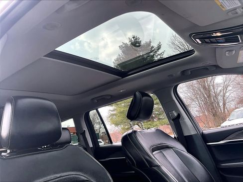 Used 2022 Jeep Grand Cherokee L Limited image 23