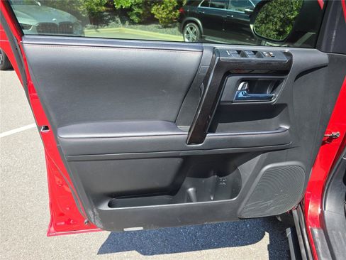 Used 2024 Toyota 4Runner TRD Off-Road Premium w/ Moonroof Package AWD/4WD image 18