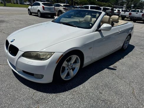 Used 2010 BMW 335i Convertible RWD image 3