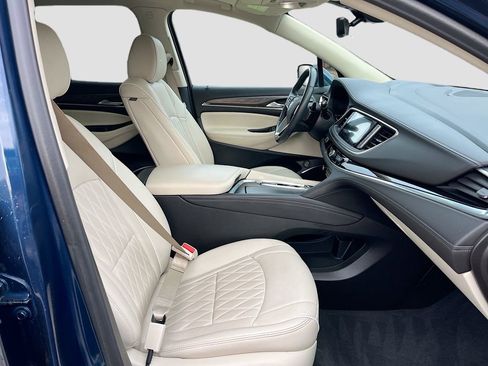 Used 2024 Buick Enclave Avenir FWD image 32