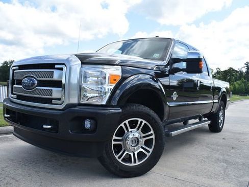 Used 2015 Ford F250 Platinum AWD/4WD image 5