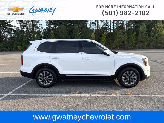 Used 2025 Kia Telluride LX FWD image 4